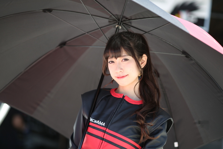 ピットウォーク: レースクイーン