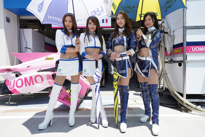 ピットウォーク: レースクイーン