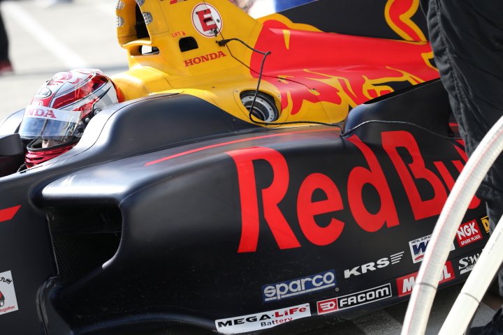 公式予選: 阪口晴南（TEAM MUGEN SF14）