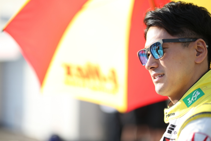 キッズピットウォーク: 千代勝正（B-MAX Racing Team）