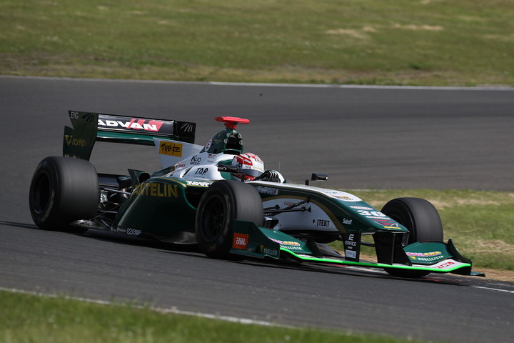 フリー走行: 3位は中嶋一貴（VANTELIN KOWA TOM’S SF14）