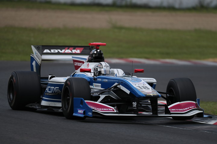 フリー走行2回目: 3位は小林可夢偉（KCMG Elyse SF14）