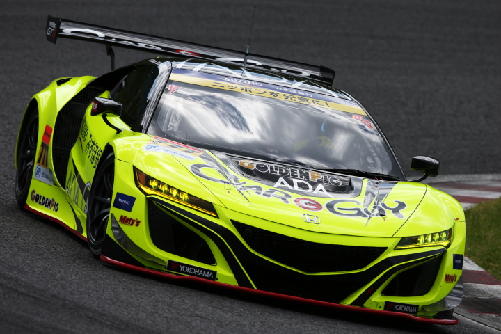 公式練習: 井出有冶（EIcars BENTLEY）