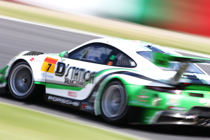 公式練習: 藤井誠暢／スヴェン・ミューラー組（D'station Porsche）