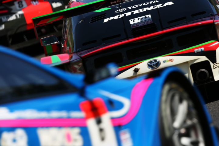 公式練習: 嵯峨宏紀／平手晃平組（TOYOTA PRIUS apr GT）