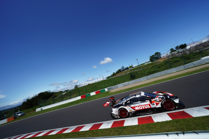 公式練習: 武藤英紀／中嶋大祐組（MOTUL MUGEN NSX-GT）