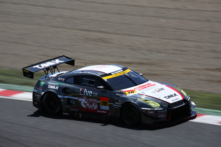 公式練習: 星野一樹／吉田広樹組（GAINER TANAX triple a GT-R）