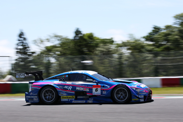 公式練習: 大嶋和也／ジェームス・ロシター組（WAKO'S 4CR LC500）