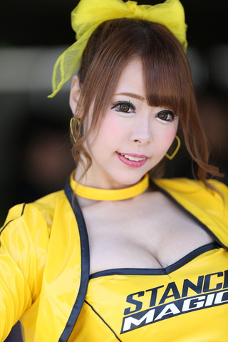 ピットウォーク: レースクイーン