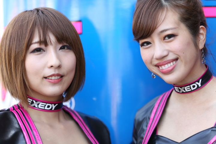 ピットウォーク: レースクイーン