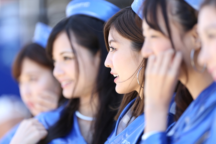 ピットウォーク: レースクイーン