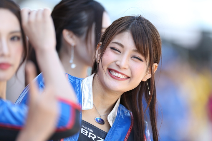 ピットウォーク: レースクイーン