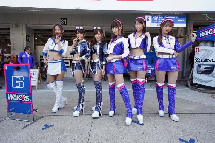 ピットウォーク: レースクイーン