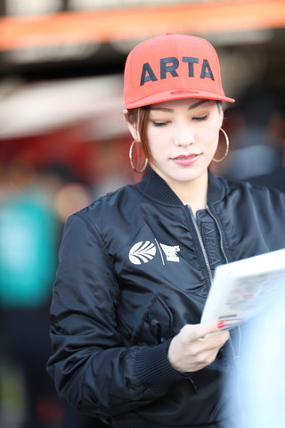 GTキッズウォーク: レースクイーン