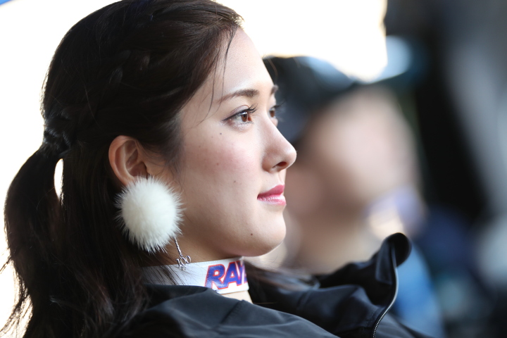 GTキッズウォーク: レースクイーン