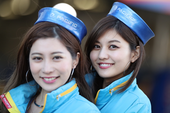 GTキッズウォーク: レースクイーン