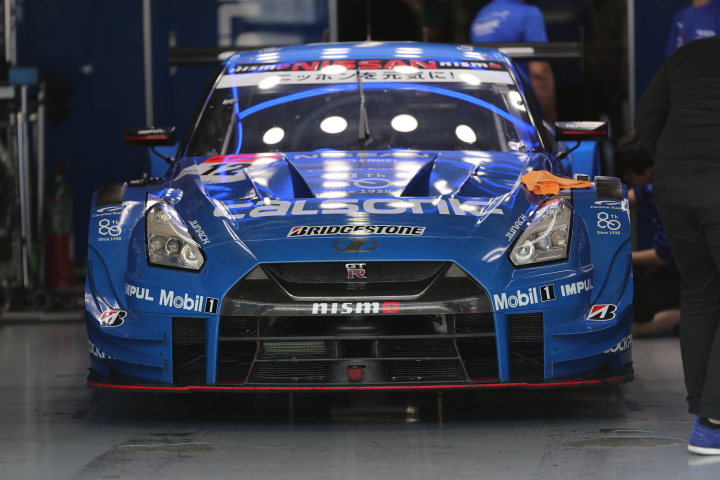 ピットウォーク: カルソニックIMPUL GT-R