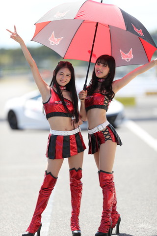 ピットウォーク: レースクイーン