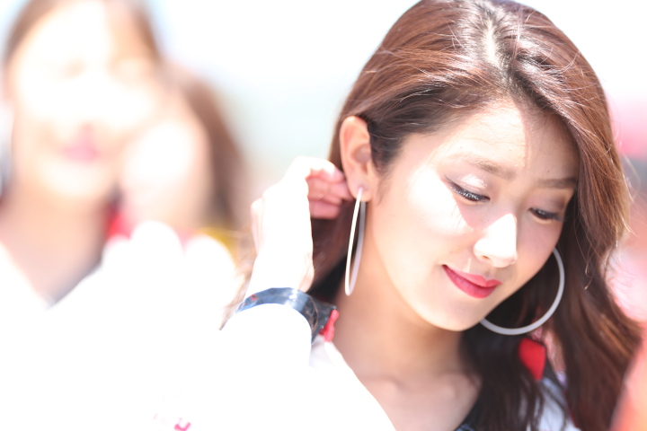 ピットウォーク: レースクイーン