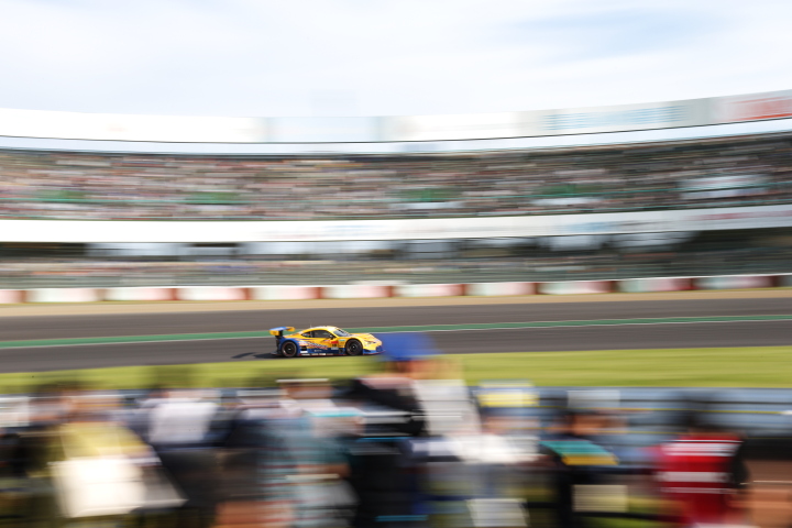 決勝レース: 小林崇志（UPGARAGE 86 MC）