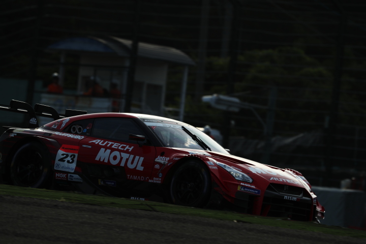 決勝レース: 松田次生（MOTUL AUTECH GT-R）