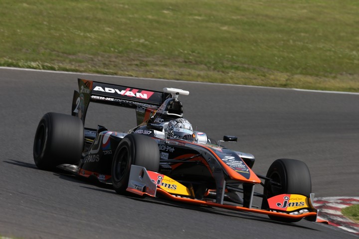 フリー走行: 国本雄資（JMS P.MU/CERUMO・INGING SF14）