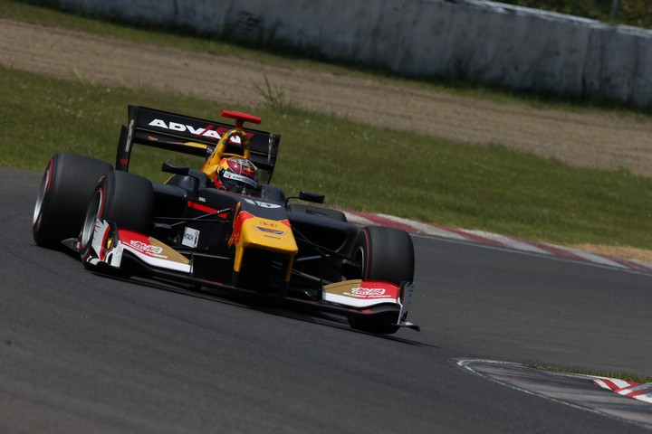 フリー走行: ダニエル・ティクトゥム（TEAM MUGEN SF14）