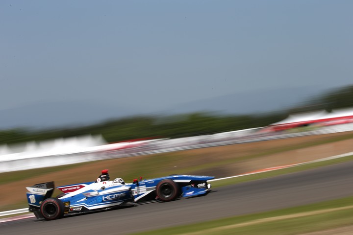 フリー走行: 小林可夢偉（KCMG Elyse SF14）