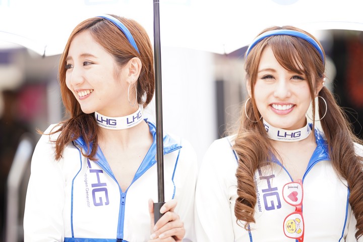 ピットウォーク: レースクイーン