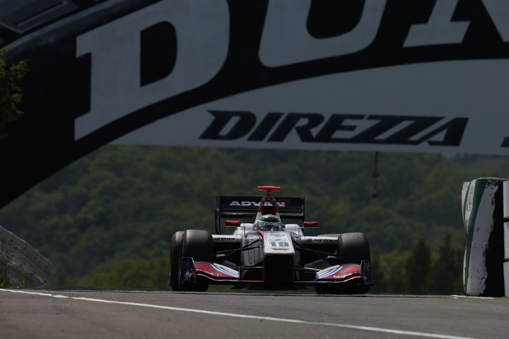 公式予選: 関口雄飛（ITOCHU ENEX TEAM IMPUL SF14）