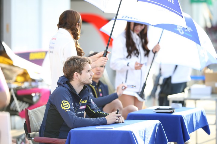 キッズピットウォーク: トム・ディルマン（UOMO SUNOCO TEAM LEMANS）