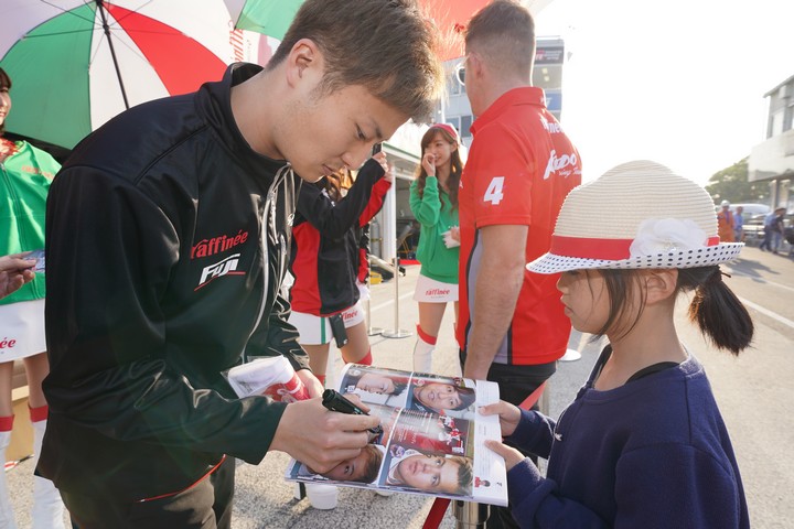 キッズピットウォーク: 山下健太（KONDO RACING）