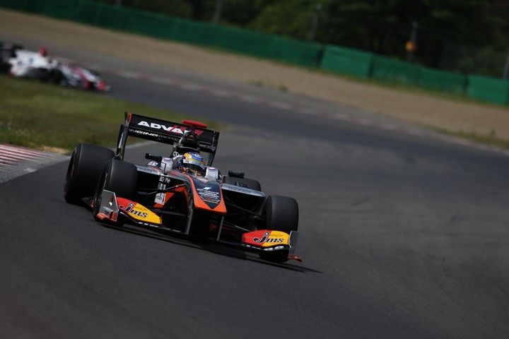 石浦宏明（JMS P.MU/CERUMO・INGING SF14）