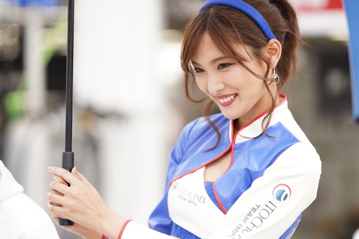 ピットウォーク: レースクイーン