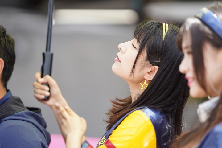 ピットウォーク: レースクイーン