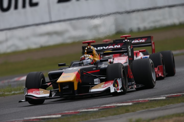 決勝レース: ダニエル・ティクトゥム（TEAM MUGEN SF14）