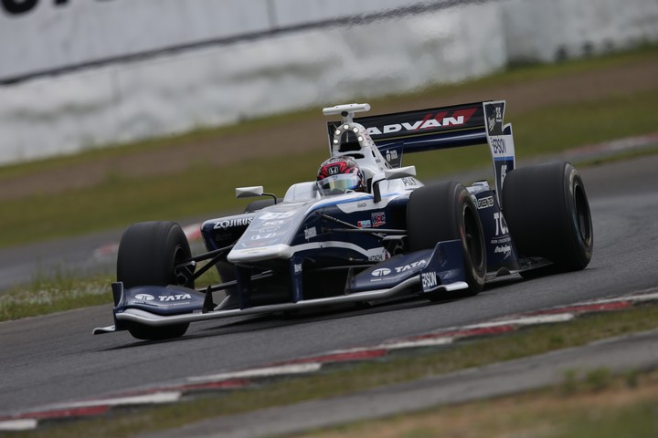 決勝レース: 伊沢拓也（TCS NAKAJIMA RACING SF14）
