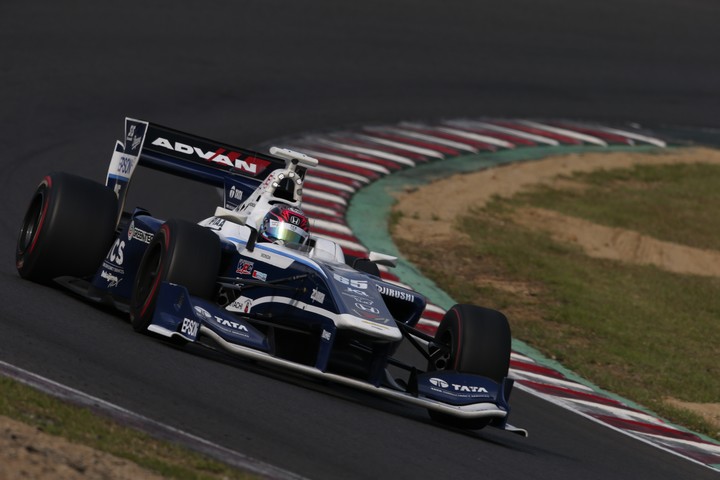 決勝レース: 伊沢拓也（TCS NAKAJIMA RACING SF14）