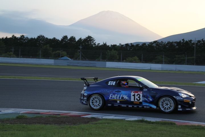 小河諒／高橋翼／花里祐弥／中山友貴／呉良亮／小林真一組（ENDLESS 86）