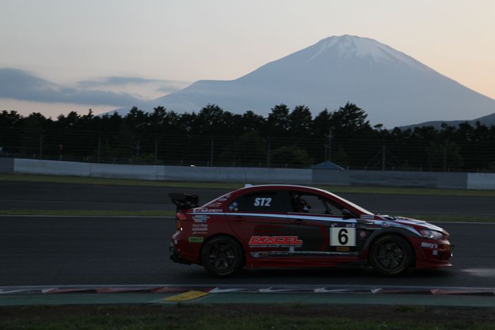 冨桝朋広／菊地靖／大橋正澄／成澤正人／藤井芳樹／古山節夫組（新菱オート☆DIXCELエボⅩ）