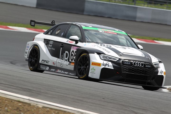 ST-TCRクラスポールポジションは今村大輔／加藤正将／石澤浩紀／吉田寿博組（L&JR Mars Audi RS3 LMS）