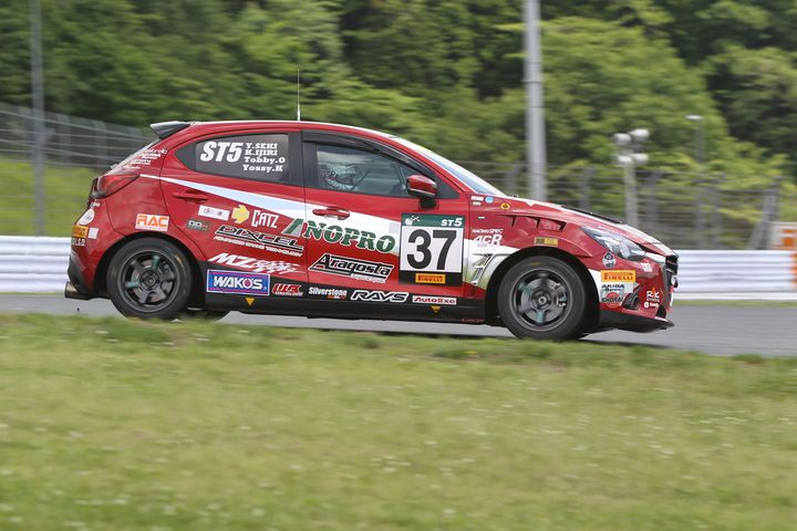 ウォームアップ: ST-5クラストップタイムはDXLワコーズNOPROデミオSKY-D