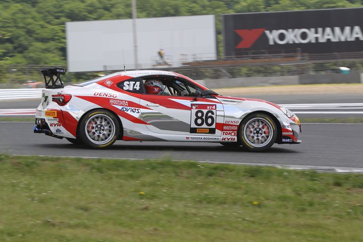 ウォームアップ: ST-4クラストップタイムはTOM'S SPIRIT 86