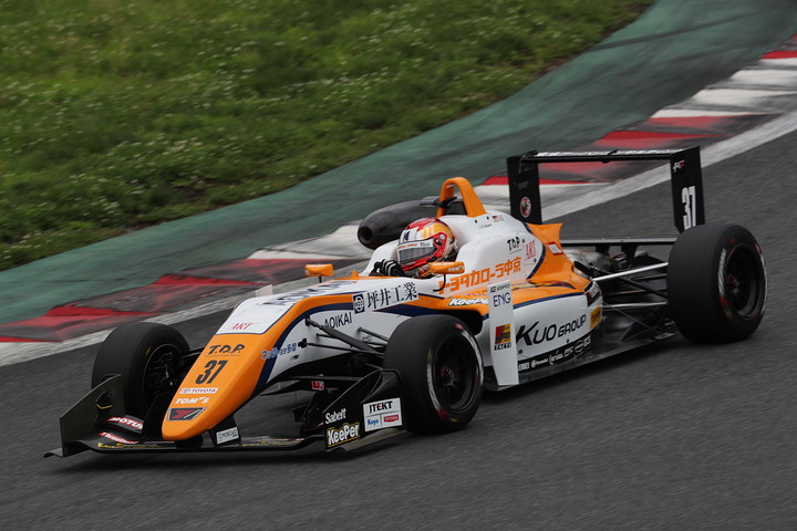 優勝は宮田莉朋（カローラ中京Kuo TOM'S F317）