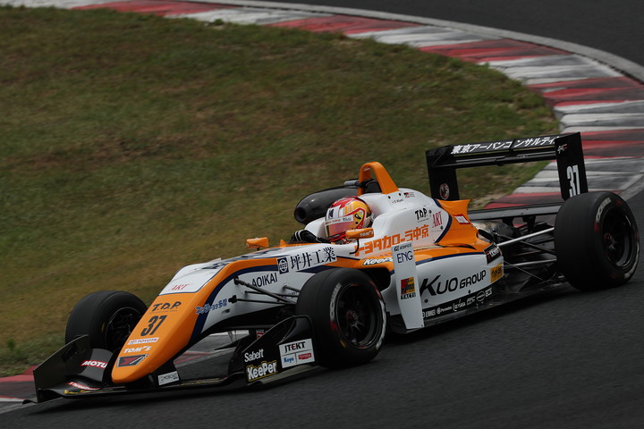 第7戦ポールポジション、第8戦予選2位の宮田莉朋組（カローラ中京Kuo TOM'S F317）