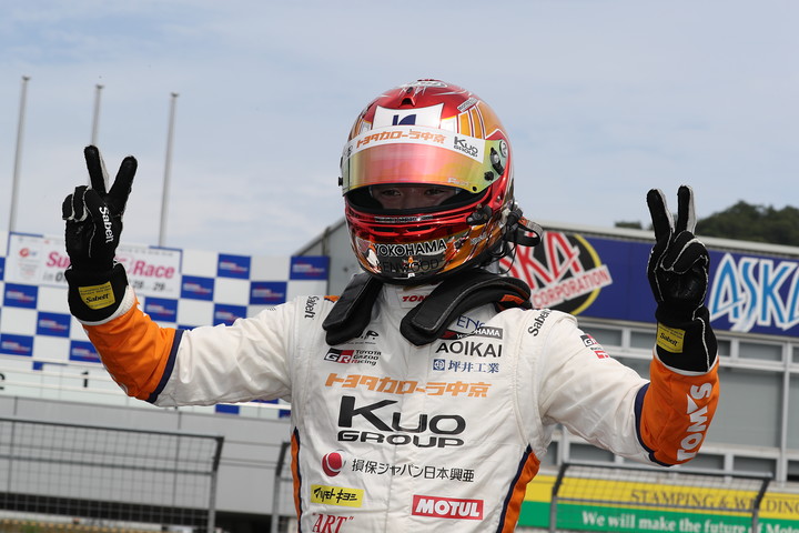 優勝した宮田莉朋（カローラ中京Kuo TEAM TOM'S）