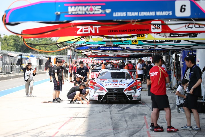 搬入日: DENSO KOBELCO SARD LC500