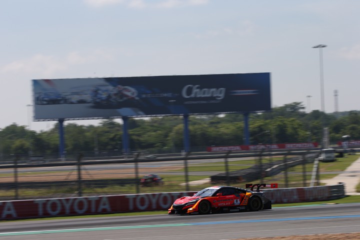 公式練習: 野尻智紀／伊沢拓也組（ARTA NSX-GT）