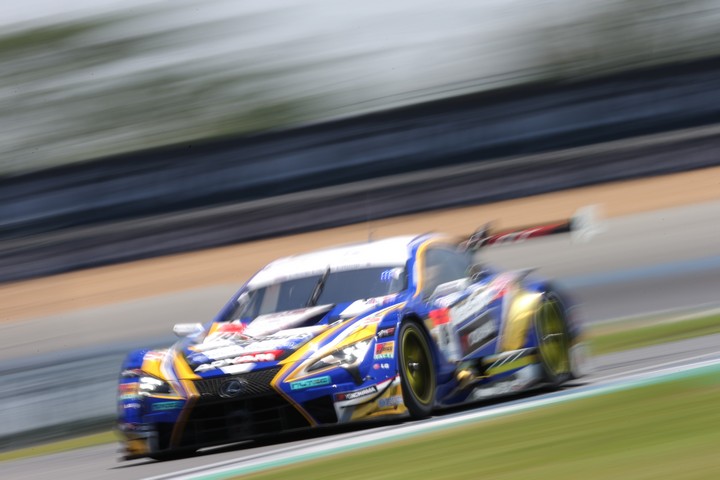 公式練習: 山下健太（WedsSport ADVAN LC500）