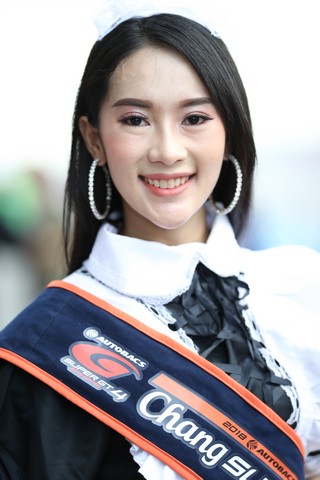 ピットウォーク: レースクイーン